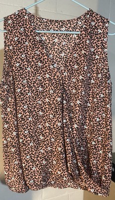 Women s Floral Blouse Size Large Very Nice Elastic Bottom