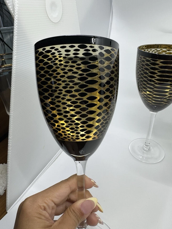 Conjunto de 6 taças de vinho/água pele de cobra Iris Apfel - Imagem 4 de 4