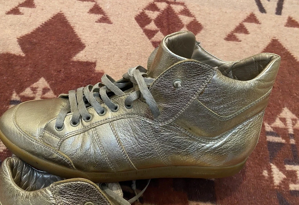 Auténtica Zapatilla Dior by Hedi Slimane Coleccionista Dorada Hecha en Italia Para Hombre Talla 11 Foto 4 de 4