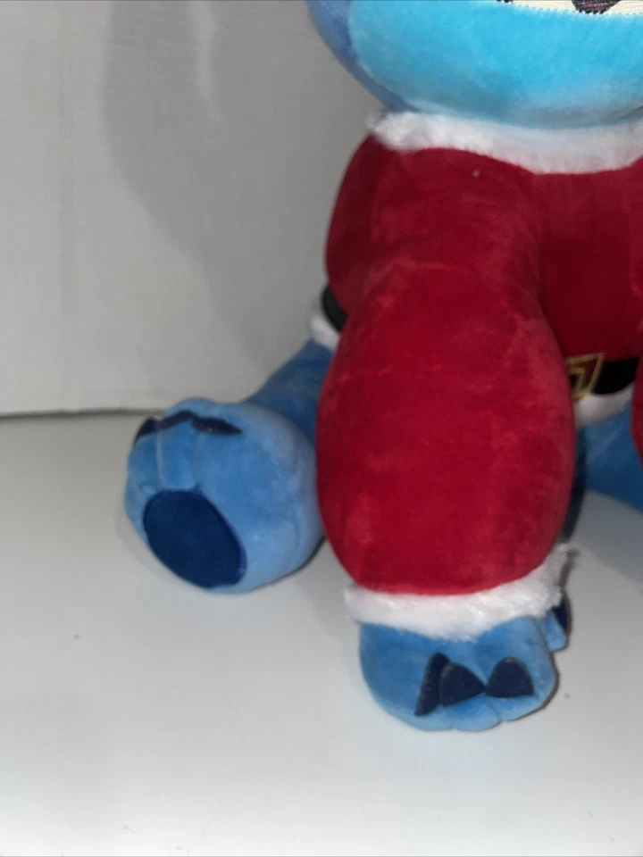 Disney Store Stitch Santa Navidad Vacaciones Peluche con Traje de Santa Sombrero 16” Alto Foto 4 de 4