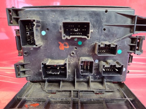 2008 Charger Magnum 300 Totally Integrated Power Distribution Fuse Module TIPM - Picture 8 of 12
