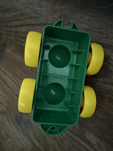 LEGO Duplo Primo Block green car - Picture 3 of 3