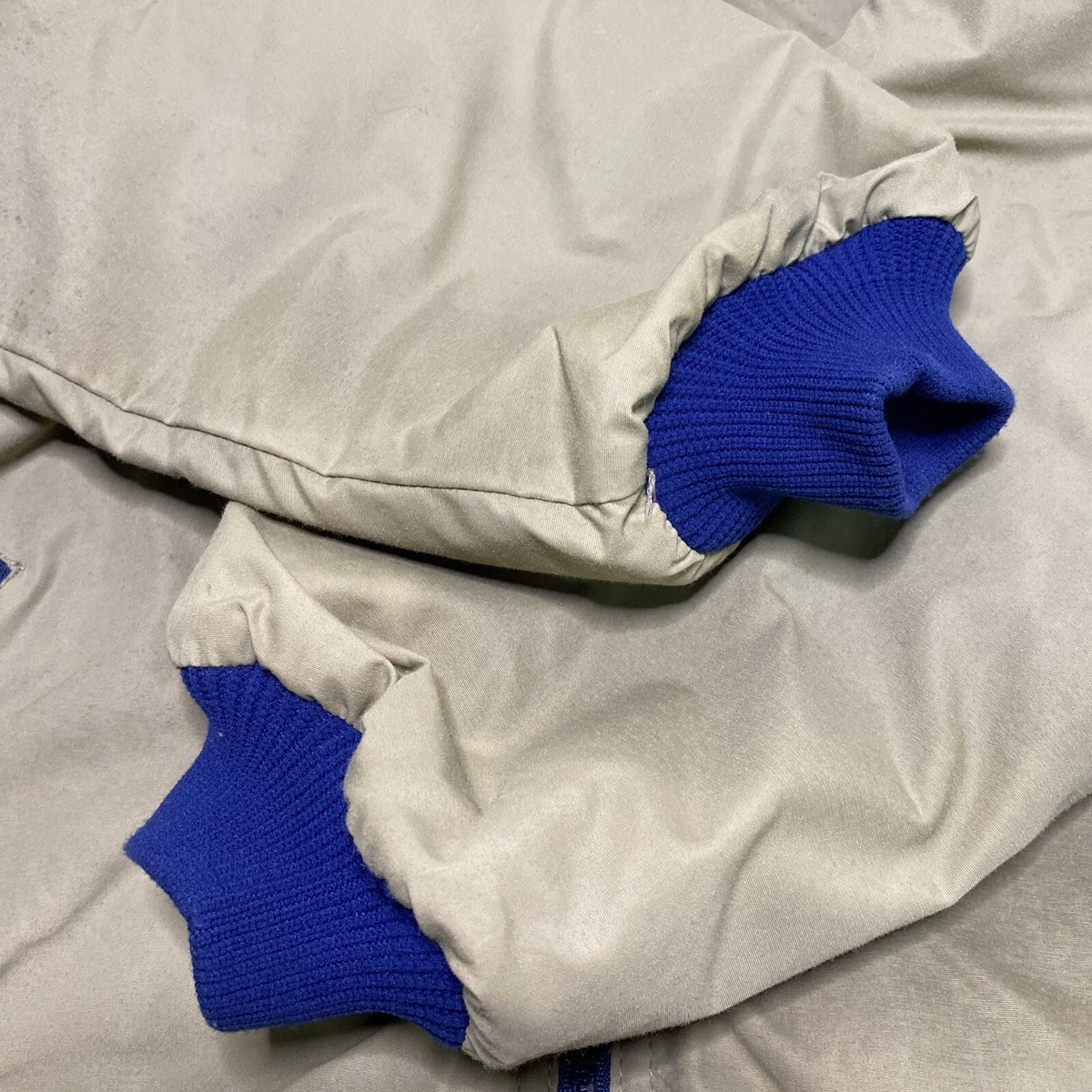 s-l1200.jpg s-l1200.jpg