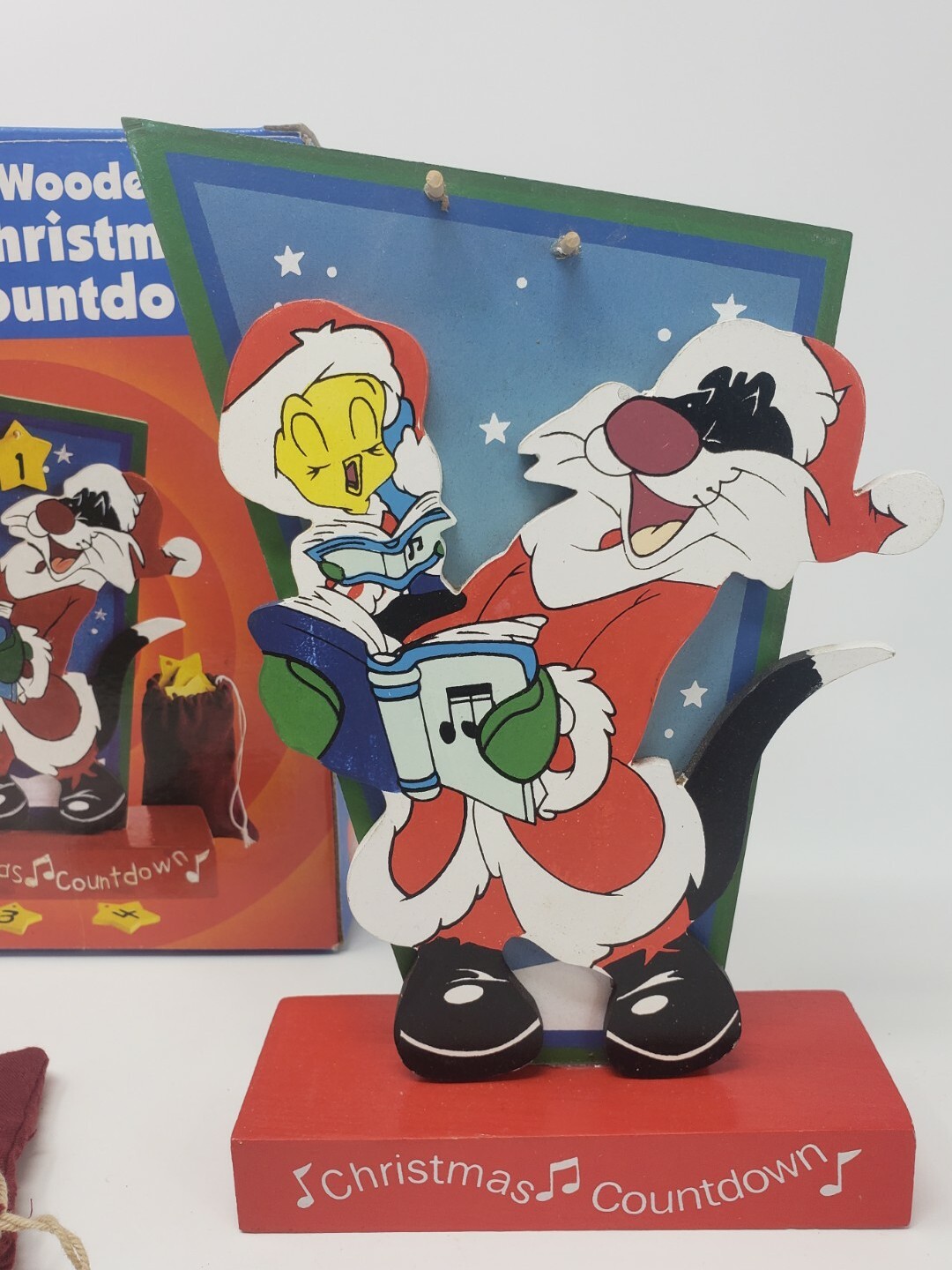 looney-tunes-tweety-sylvester-wooden-christmas-countdown-advent
