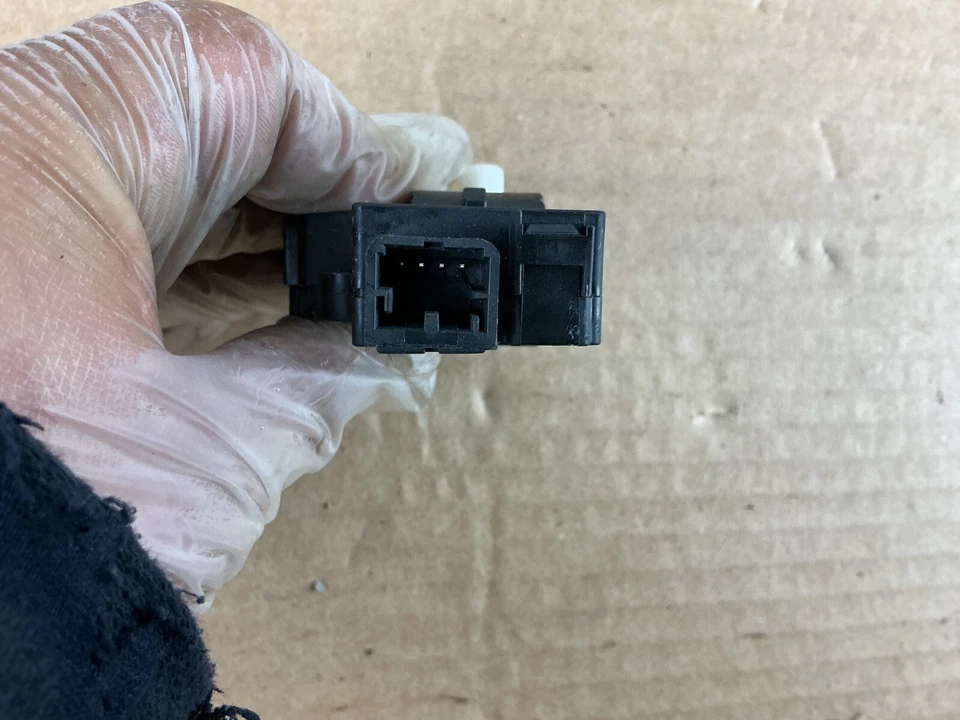 BMW 535i F10 xDrive 2010-2016 calentador ventilación aleta actuador K9749008 OEM Foto 4 de 4