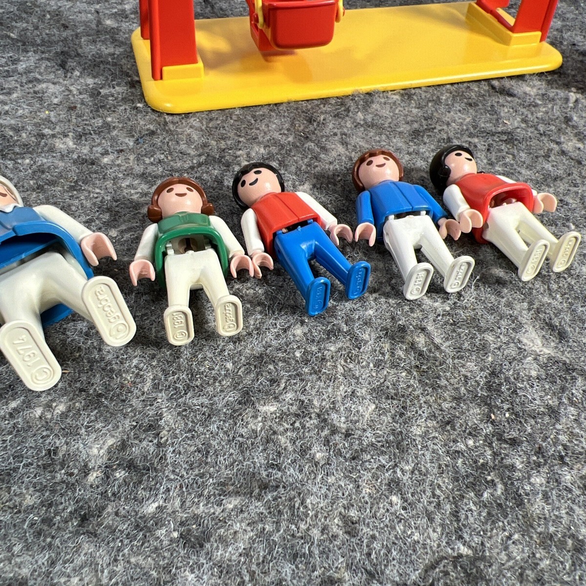 プレイモービル　3552 Playmobil Vintage Swing Set 3552, Complete except missing