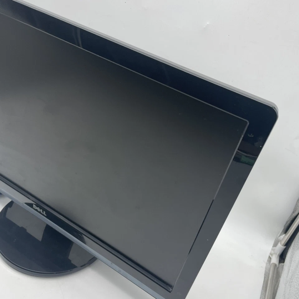 DELL ST2220Lc Widescreen 22" 1920 x 1080 60 Hz 16:9 LCD Monitor Tested Working - Image 2 of 4