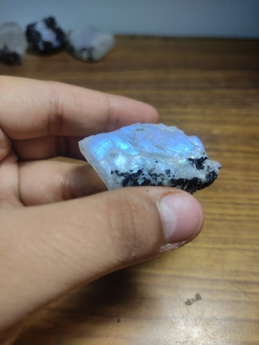 Gema de piedra lunar arco iris cruda - elegancia encantadora, 430 quilates - Imagen 6 de 7