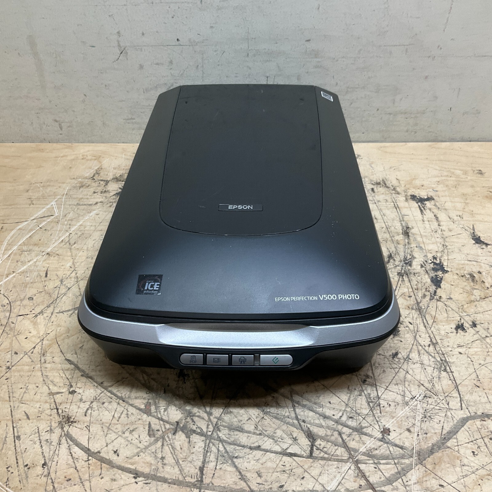Epson Perfection V500 Photo Flatbed Scanner w/ Film accessories