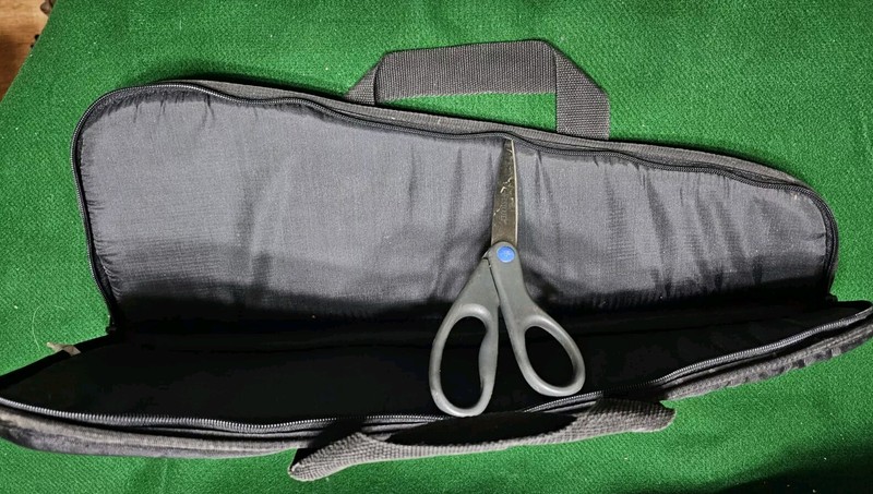 Black Soft Zippered Pistol Carrier