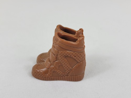 Barbie Puppe braun KURZE Keilabsätze modische Stiefeletten Schuhe Paar - Bild 2 von 5
