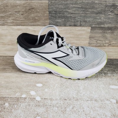Diadora Mythos Blushield Vigore 3 Womens Shoes Sz 7 Running Silver White Sneaker