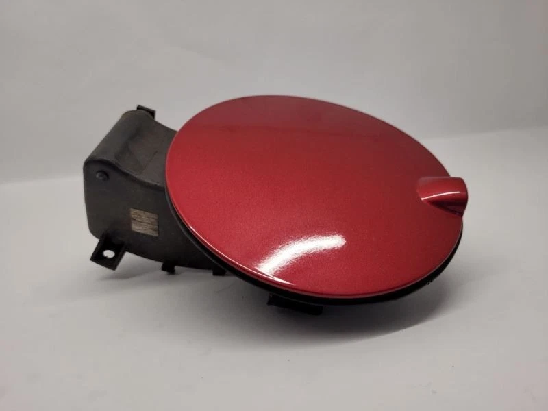 Ford Fusion 2010-2012 puerta de llenado de combustible roja Foto 2 de 4