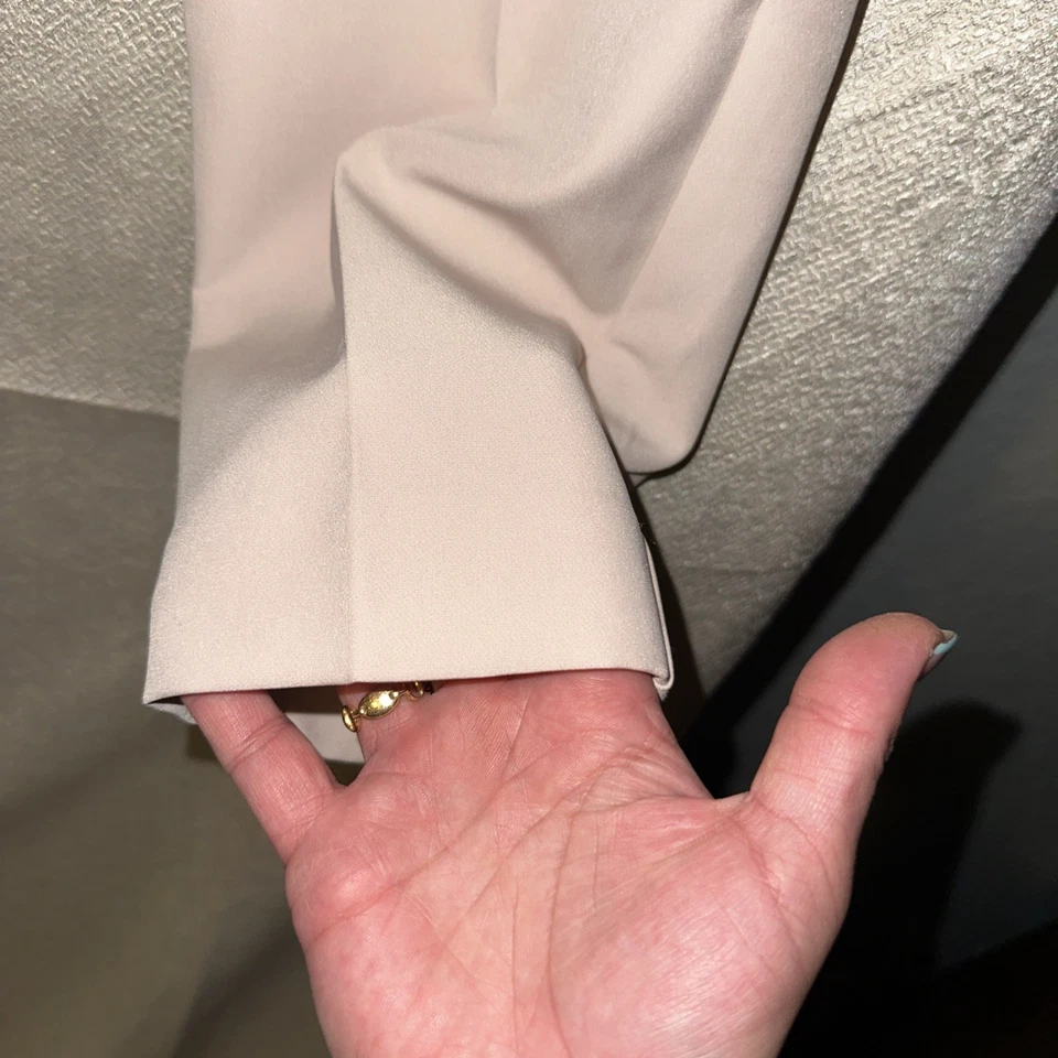 Pantalones para mujer Adrianna Papell talla 6 rosa frente plano bolsillos tiro medio arrugados Foto 2 de 4