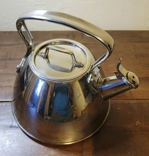 All-Clad E8619964 Stovetop Tea Kettle - Stainless Steel