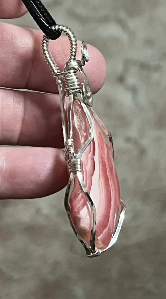 Rodocrosita Argentina ~ Colgante envuelto en alambre de plata de ley 925 12w Foto 4 de 4