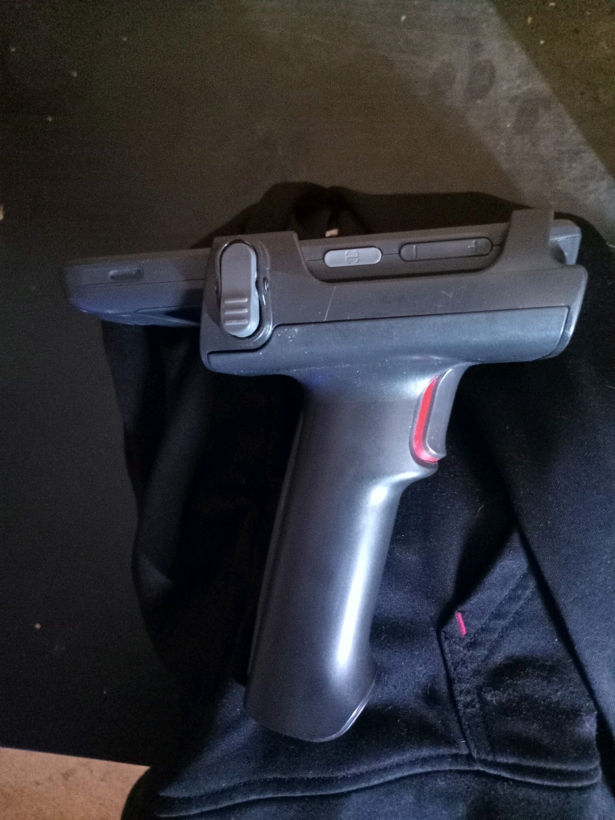 Picture 2 of 4