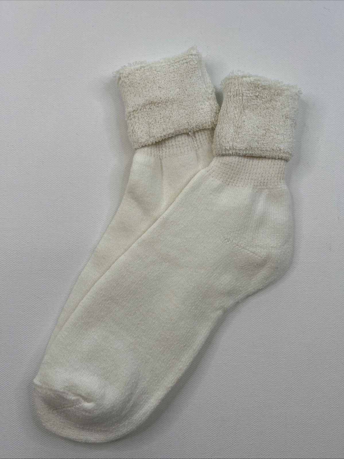 VTG Women's Quarter Ankle Socks White Terry Roll Top Size 9-11 Acrylic 80s 90's.