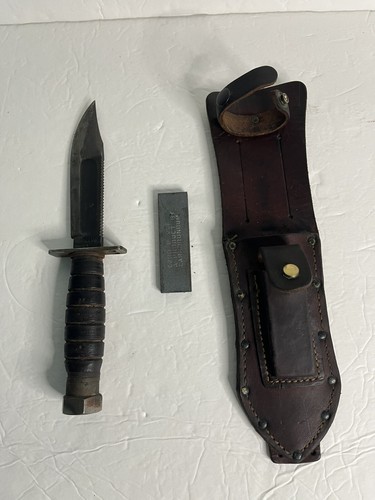 Vintage CAMILLUS NY Survival Fixed Blade Military Knife w/ Sheath & Stone