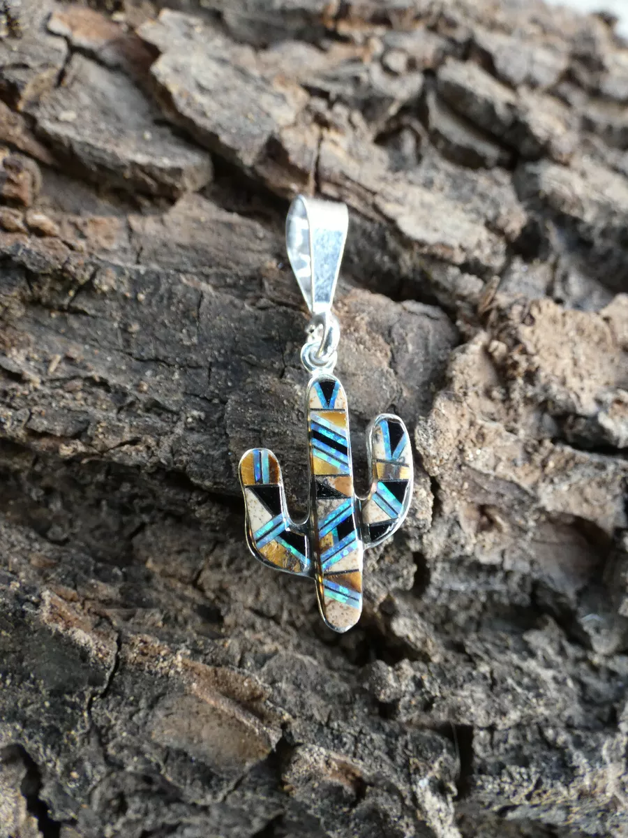 Cactus pendant deals