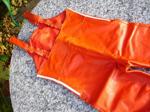 Vintage Lederhose GIUDICI, Latzlederhose in rot - Damen - Bild 9 von 10