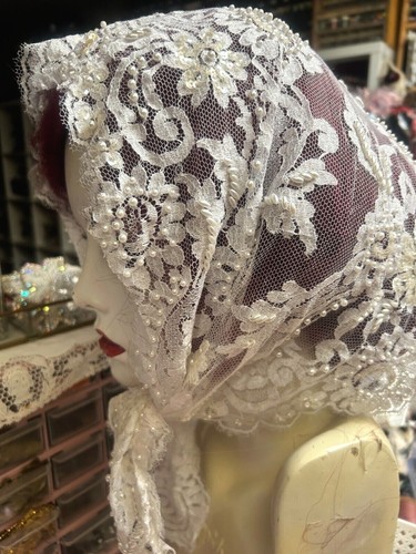 vintage church lace scarf 1950s beaded pearls sequins hand sewn made in France - Picture 3 of 7