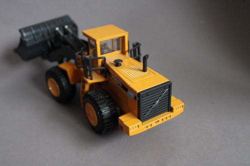 Joal Modell 1:50 Volvo L330C Radlader ohne OVP - Bild 5 von 6