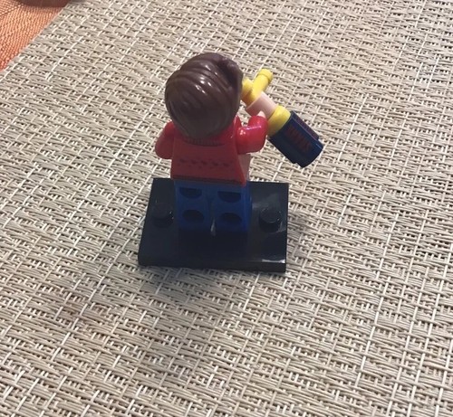 LEGO BATMAN THE MOVIE SERIES 1 71017 COLLECTIBLE MINIFIGURE DICK GRAYSON - Picture 2 of 2