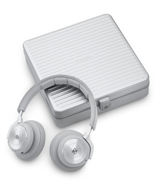 Rimowa X Bang & Olufsen H9i Limited Edition Noise Canceling