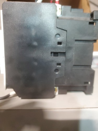 Used 1pcs Genuine GE contactor CL07A300M AC220V Din-rail Mount Tested. Free ship - Picture 4 of 4