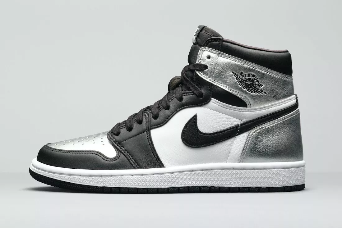 W Nike Air Jordan 1 Retro High Silver Toe Women Size 7 Men Size 5.5 CD0461 001