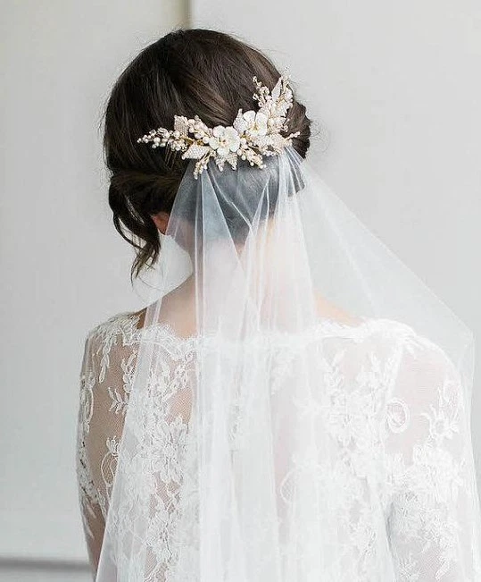 Diadema para cabello de novia cristal transparente perla hecho a mano tocado accesorio de boda Foto 3 de 4