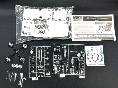1/25 Revell 1968 Corvette Roadster Modellbausatz 2 'n 1 - Bild 3 von 3