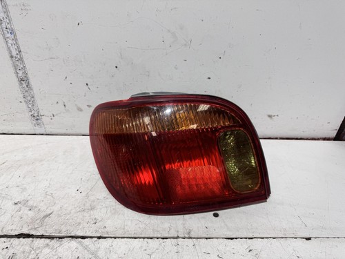 Toyota Echo Left Tail Light NCP10 10/2002-09/2005 - Picture 1 of 8