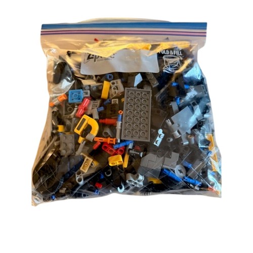 LEGO Technic Mixed Parts Lot – Black, Gray, Blue, and Yellow Pieces – 1 lb Bag - Picture 4 of 6