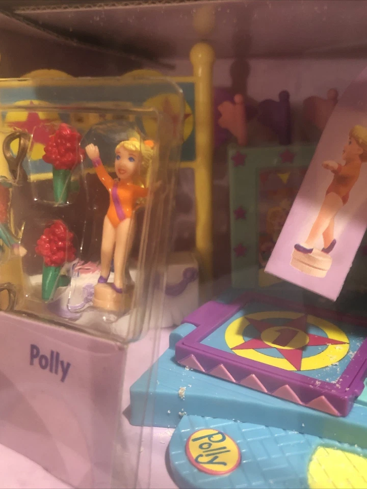 Vintage 1999 Polly Pocket Ginástica Trampolim Mágico Conjunto Magnético Mattel - Imagem 4 de 4