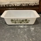 VTG PYREX #913 Spring Blossom Green Crazy Daisy Bread Loaf Pan 8 1/2”x4 1/2” USA
