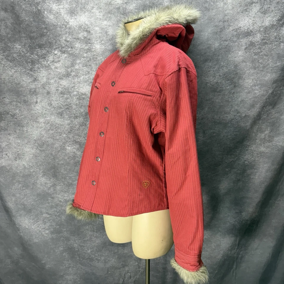 Jaqueta acolchoada de veludo Ariat feminina M pele sintética com capuz vermelha celeiro equestre - Imagem 4 de 4