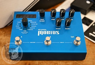 Strymon Mobius Modulation Guitar Pedal 12 Effects Chorus Flanger Phaser Used