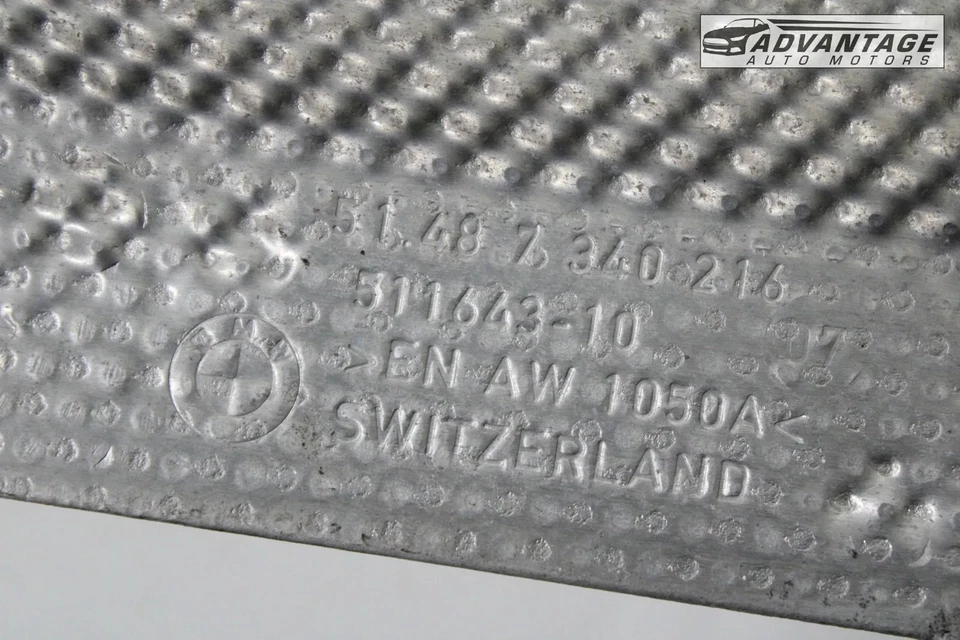 BMW 750I XDRIVE G12 2016-2022 trasero centro inferior escape protector térmico OEM Foto 4 de 4