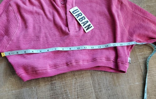 Urban Outfitters Womens Crop Long Sleeve NEW XS Cotton Knit Shirt Pink W/buttons - Picture 3 of 10