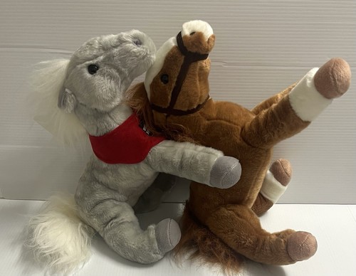 2 x Wells Fargo Plush Legendary Pony Horse Bundle Mack 2012 And Shamrock 2013 - Picture 3 of 24