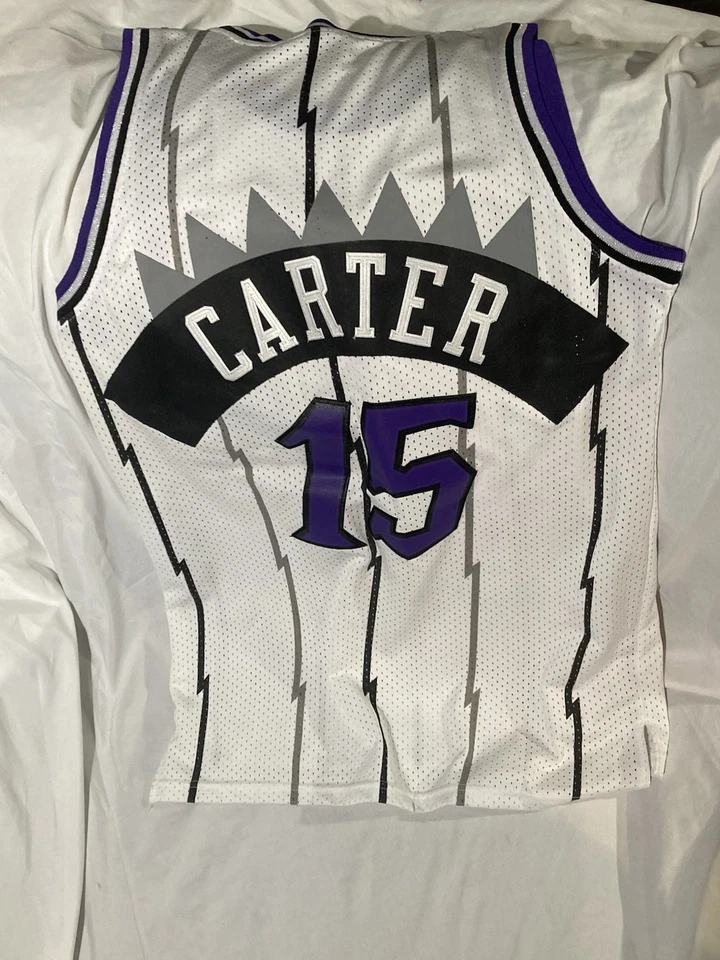 Camiseta deportiva del equipo Nike para hombre pequeña S Vince Carter #15 Toronto Raptors NBA blanca vintage Foto 2 de 4