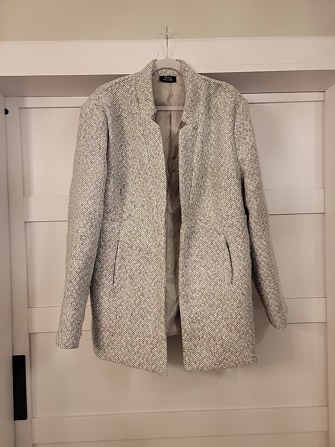 Structured, versatile gray herringbone coat from … - image 1