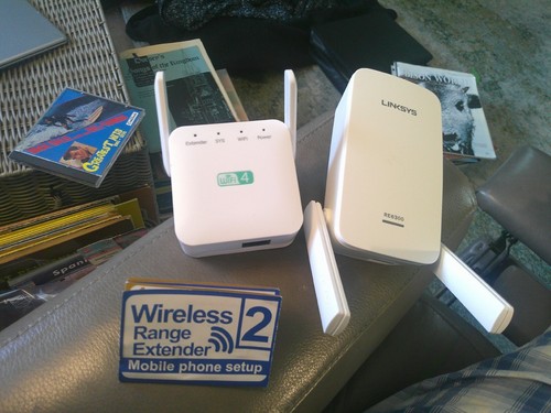 2-NETBOOST WIFI 4 EXTENDOR SIGNAL BOOSTER/LINKSYS RE6300 WiFi EXTENDER-BOTH NEW