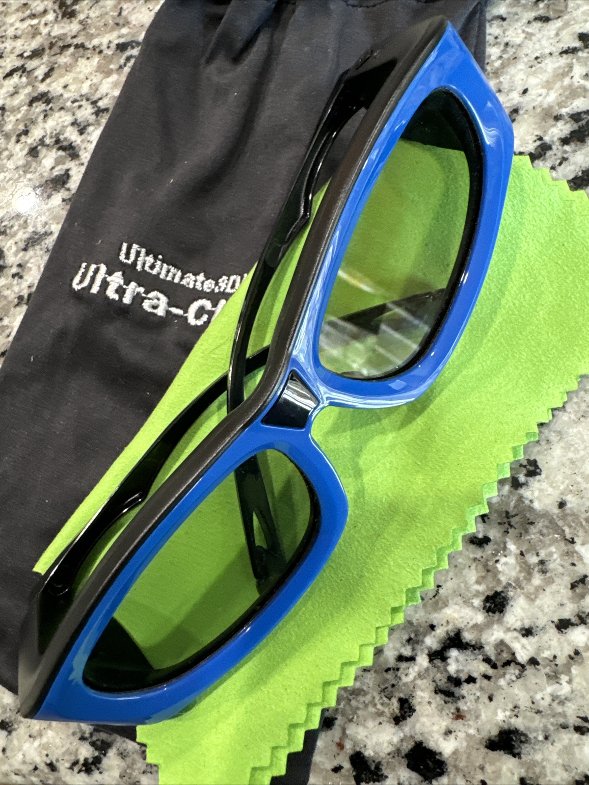 (1) Ultimate 3D Heaven UltraClear HD Wireless 3D Glasses For 3D TV's