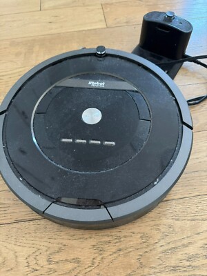 iRobot Roomba 880 Robotic Cleaner with Power Supply