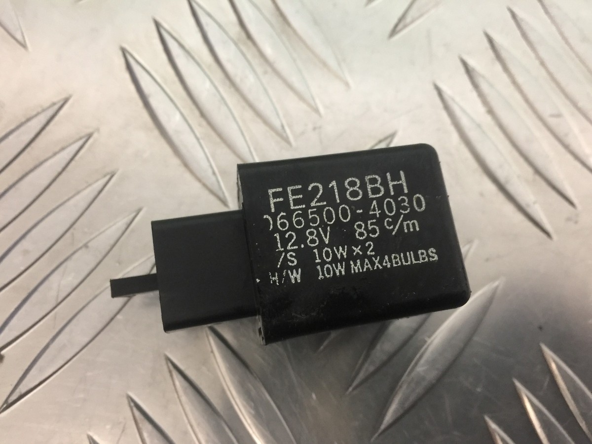 KAWASAKI ZX10R ZX10 R LIGHT RELAY YEAR 2004-2005 (STOCK 932) | eBay