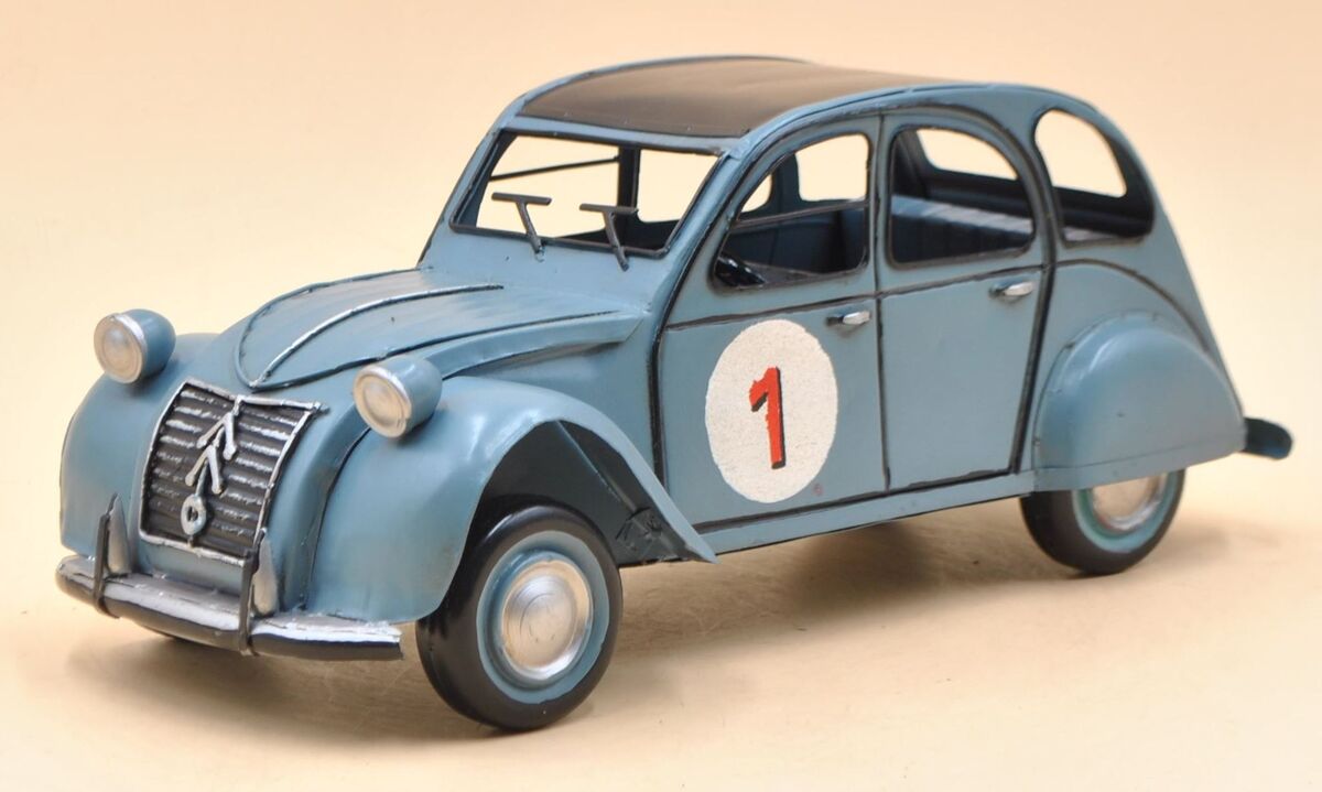 1／18  CITROEN 2CV(1952) Diecast Review Day - Maisto 1:18 Scale 1952 Citroën 2CV
