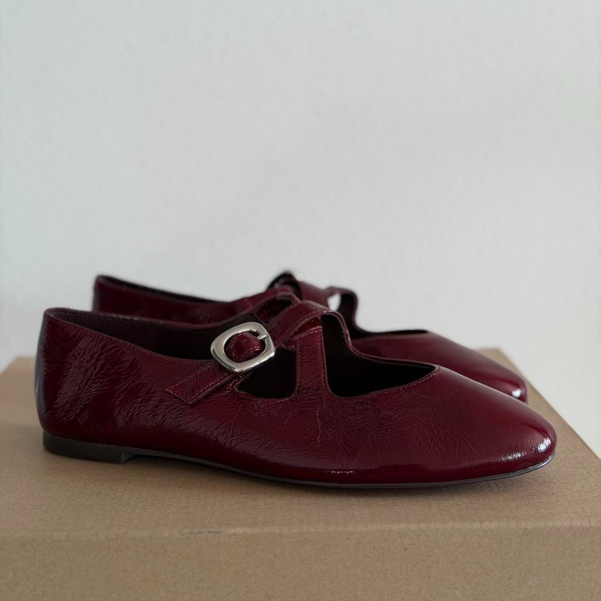 Madewell The Remy Crisscross Mary Jane Flat in Cabernet, Size 10